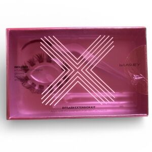 LASHIFY Practice Pack Box with eyelashes and wand